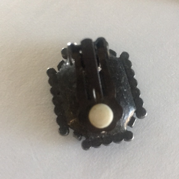 Vintage Robert Rose Clip Earrings - Picture 2 of 4